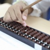 Toán SOROBAN, người bạn cùng trẻ trưởng thành